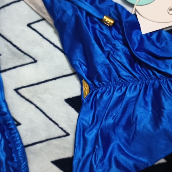 Beach Bunny Out Of Your League Sm Tri top MD Skimpy DBL HIP Bottom Sapphire NWT - Picture 7 of 13
